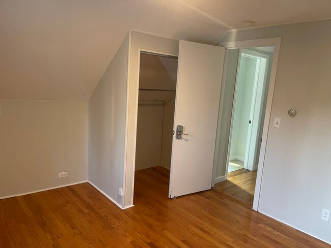 Second floor room 3 - 65 Washington Rd