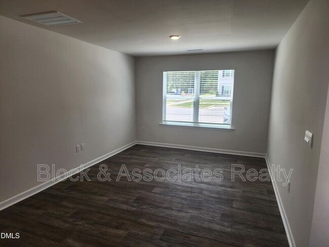 Building Photo - 8640 Brixton Shay Dr