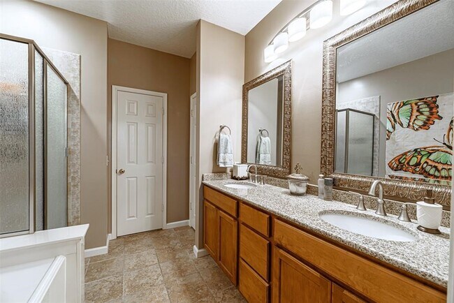 Building Photo - 9815 Rock Pass Dr