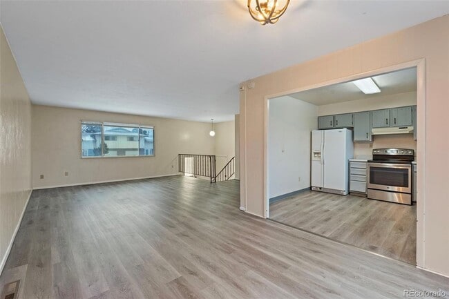 Building Photo - 6734 Hampton Dr