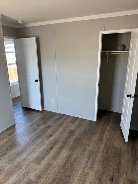 Building Photo - 250 Patriot Ln