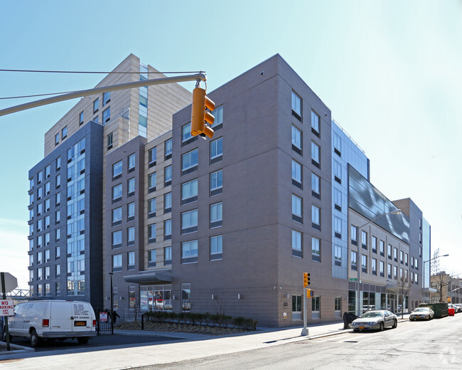 Building Photo - Harlem River Point