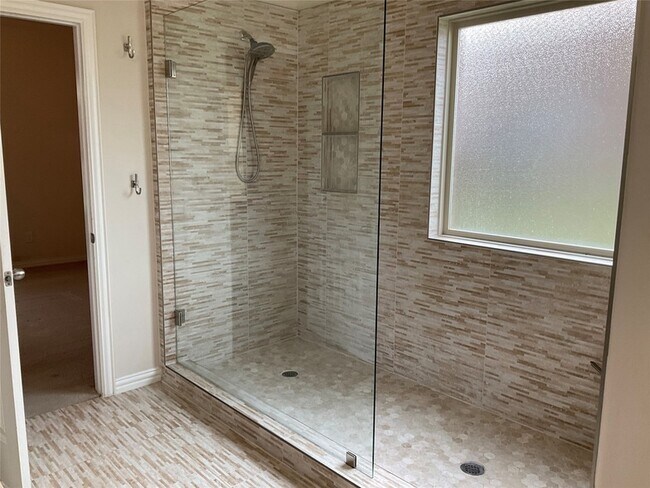 Building Photo - 3040 Seabrook Dr