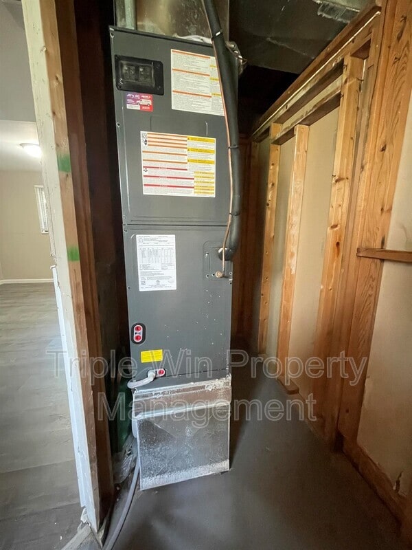 Building Photo - 1464 Monopoly Dr