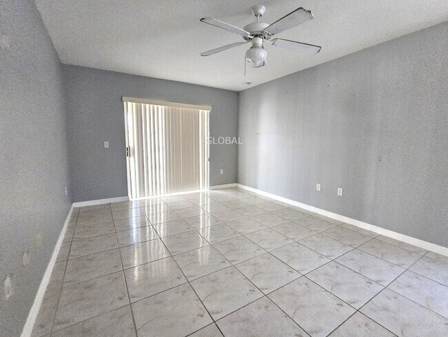 Building Photo - Spacious 4-Bedroom Home with Pool - July 10th move in date