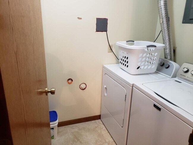 Building Photo - 34th and 11th Ave