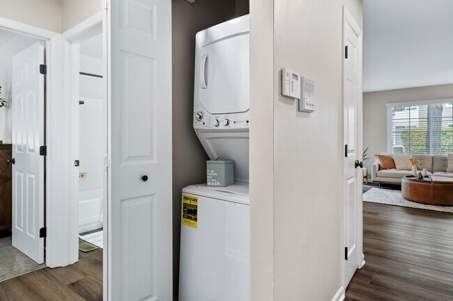 Building Photo - Windbrooke Crossing