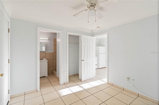Building Photo - 2418 10th St W