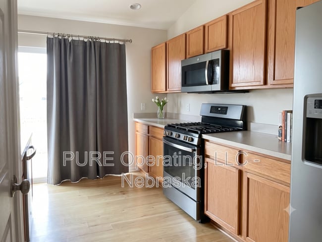 Building Photo - 8464 N 155th St