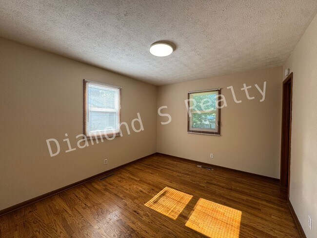 Building Photo - 1412 W Berkeley St