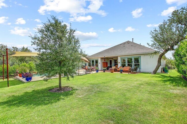 Building Photo - 1034 Jacksdaw Dr