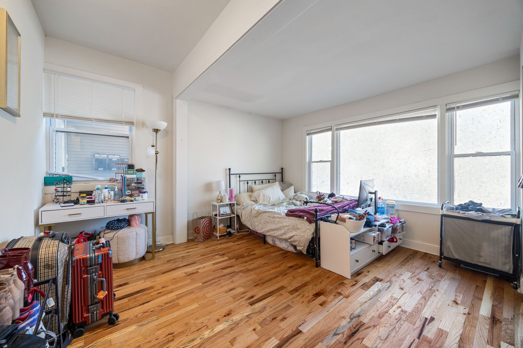 Building Photo - 1012 Garnett Pl