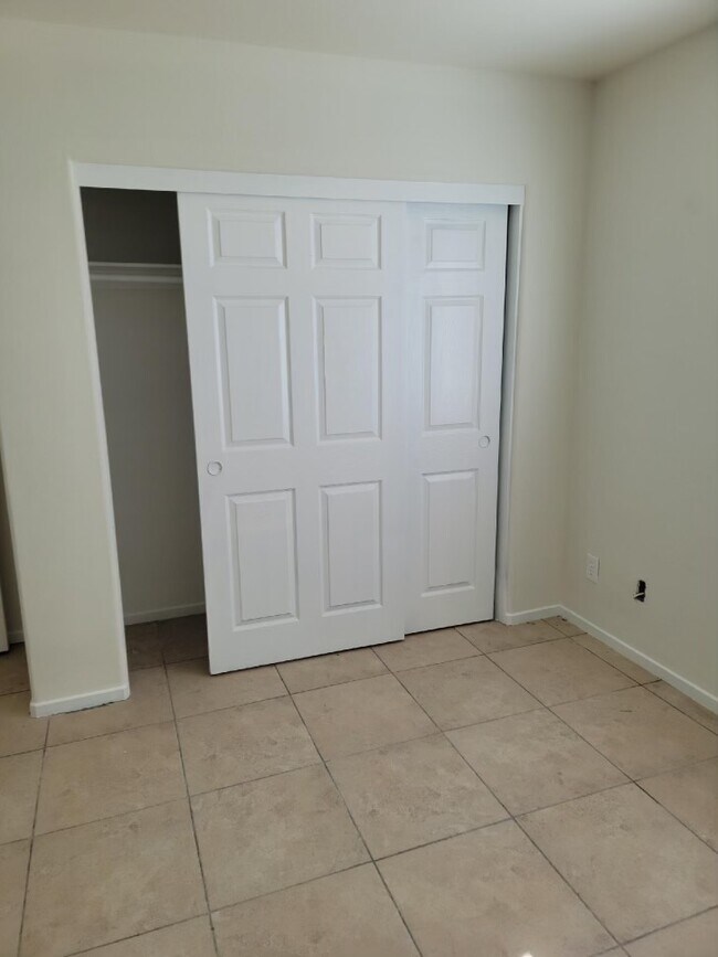 Building Photo - 66651 Ironwood Dr