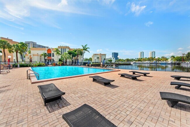 Building Photo - 701 Three Islands Boulevard