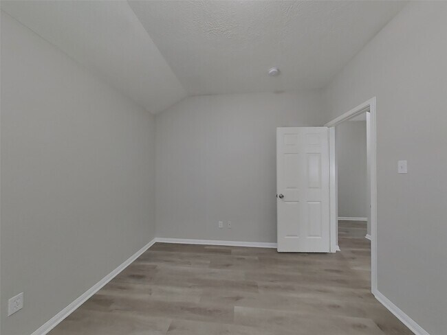 Building Photo - 3123 Spring Ranch Ln