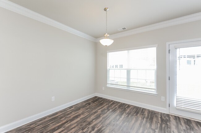 Building Photo - 36 Riley Cir