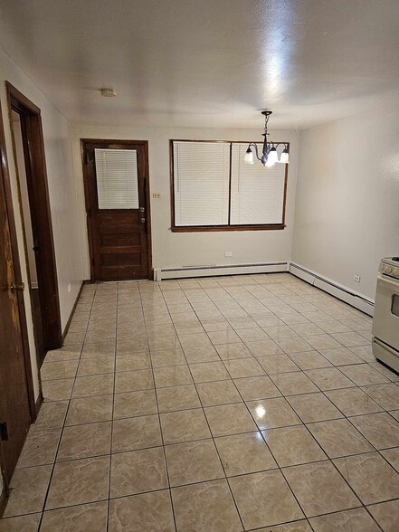 Dining area - 12537 S Marshfield Ave