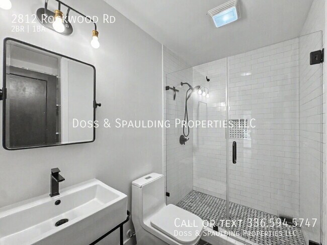 Building Photo - 2812 Rockwood Rd