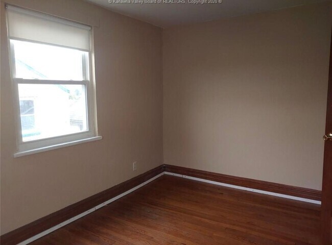 Building Photo - 1314 Moore Ave