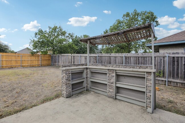 Building Photo - Beautiful Home in Leander