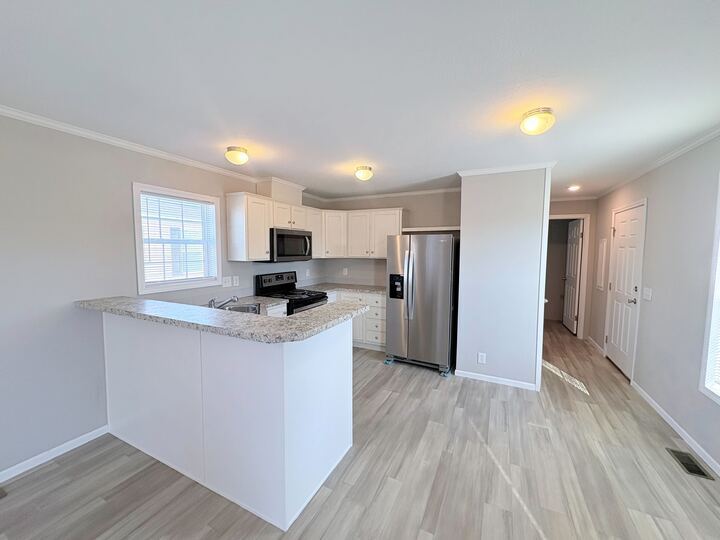 Building Photo - 10610 State Rte 762