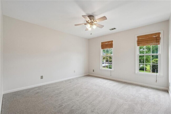 Building Photo - 2565 Chestea Dr NE