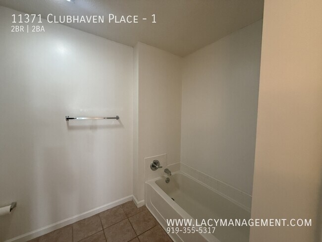 Building Photo - 11371 Clubhaven Pl