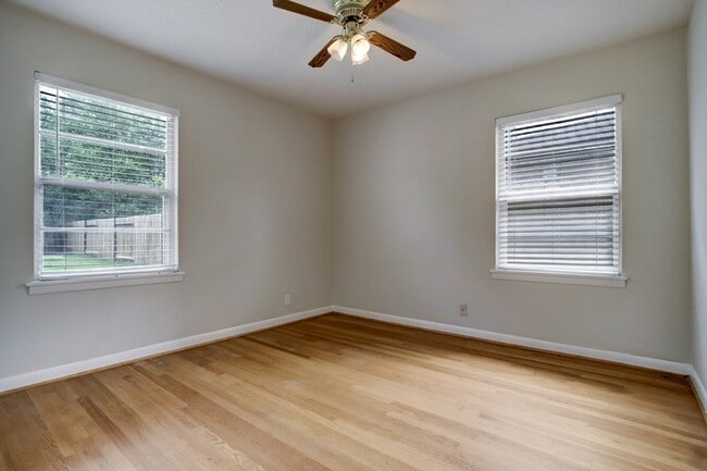 Building Photo - 9638 Maribelle Way