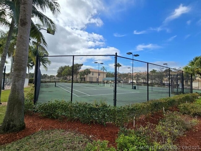 Building Photo - 8433 SW 25th Ct