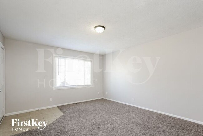 Building Photo - 6305 Kellum Dr
