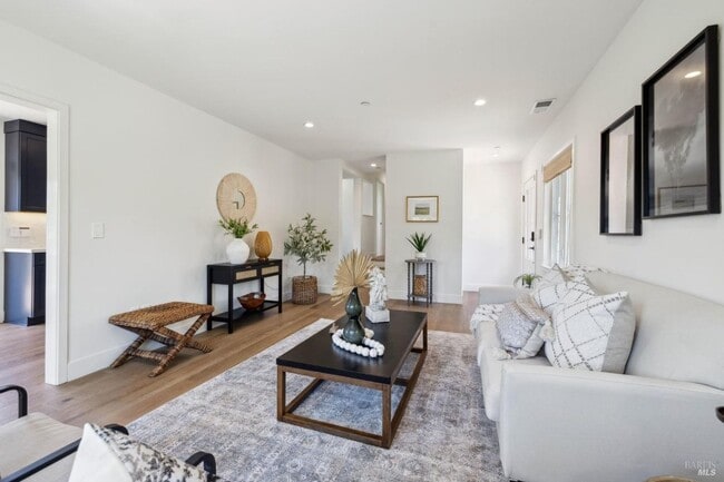 Building Photo - Newly Renovated Ross Four Bedroom & Three Bathroom Home on 1/2 acre with AC and Views