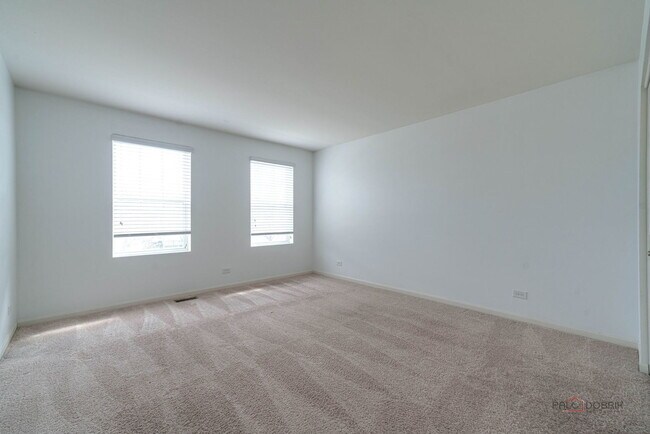 Building Photo - 202 Minuet Cir