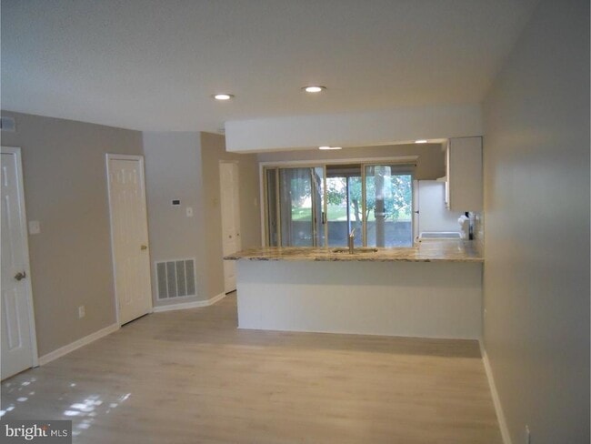 Building Photo - 309 Headhouse Ct