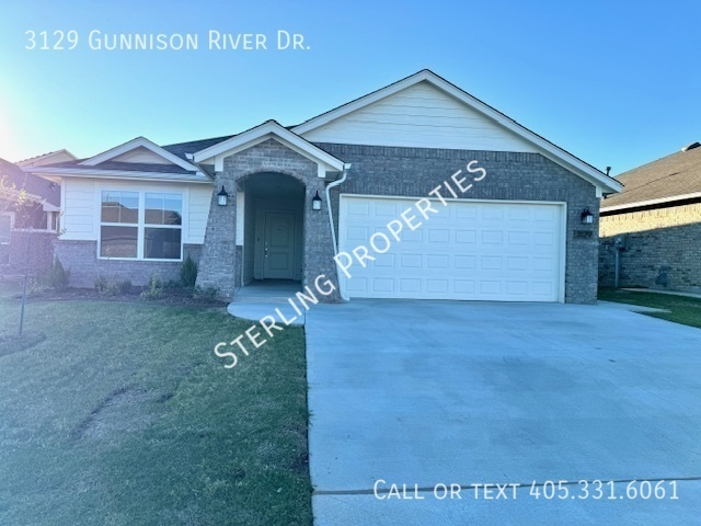 Primary Photo - 3129 Gunnison River Dr