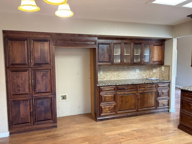 Building Photo - Ideal Salida Neighborhood! Upgraded laminate flooring throughout the first floor of the home. Fir...