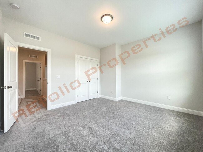 Building Photo - 105 Moraine Ct