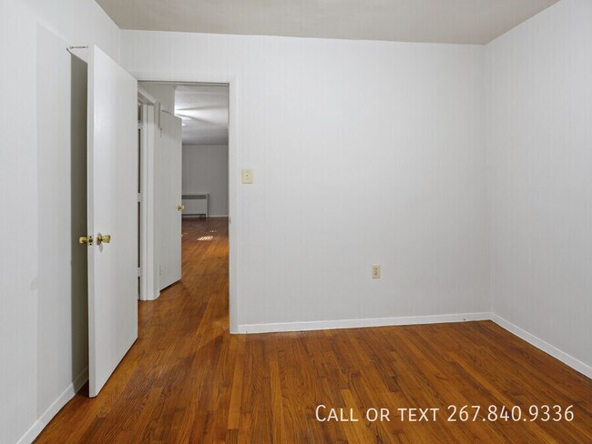 Building Photo - 4030 Livingston Rd SE