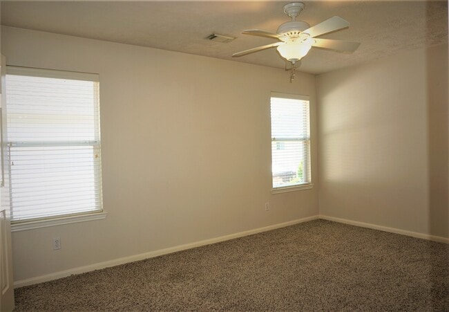 Building Photo - 8123 Buffalo Springs Ct