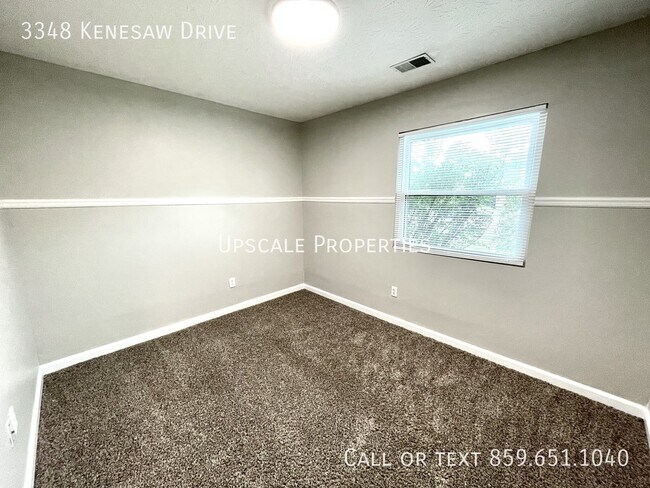 Building Photo - 3348 Kenesaw Dr
