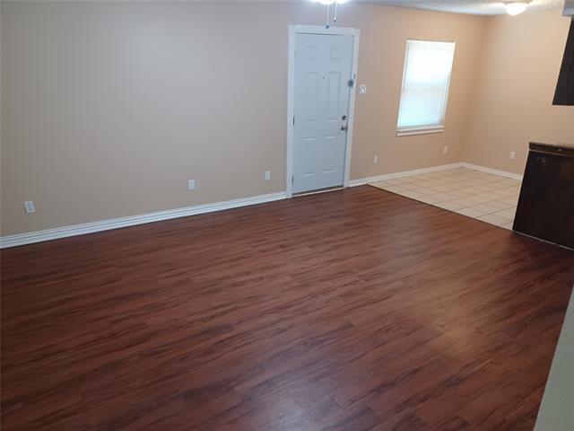 Building Photo - 4110 Fernwood Dr