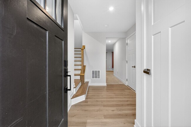 Building Photo - Baker Farm Beauty - Showings TBD