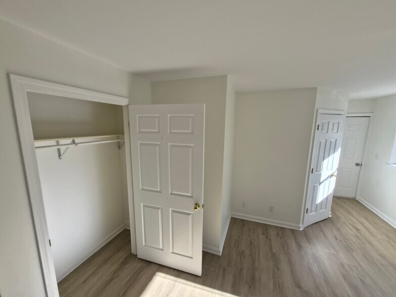 Building Photo - 142 Washington St