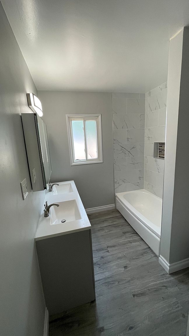 Building Photo - 9665 Glandon St