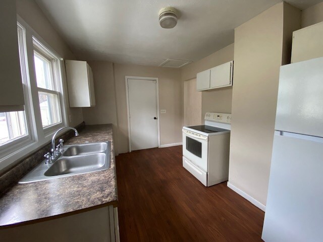 Building Photo - 1346 N Adams St