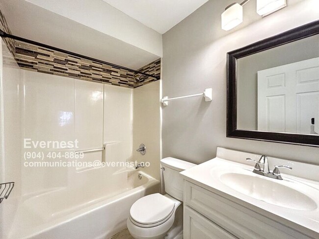 Building Photo - 1785 Chandelier Cir E