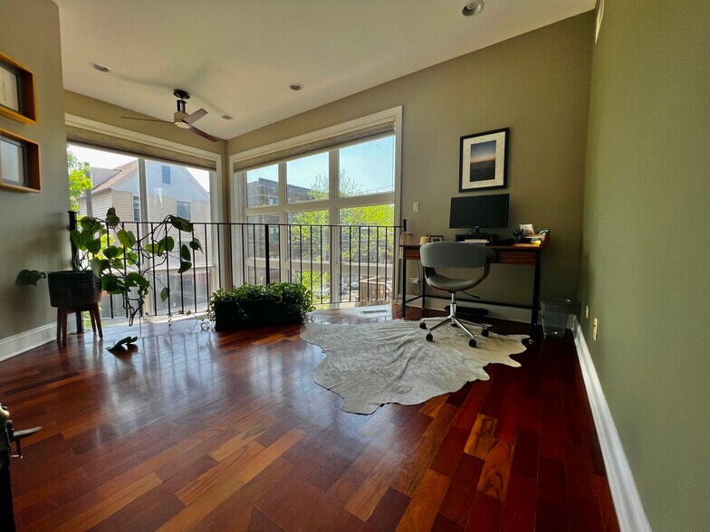 Third Floor Landing - 1700 N Talman Ave