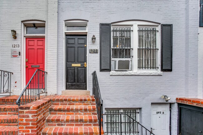 Building Photo - 1211 33RD St NW