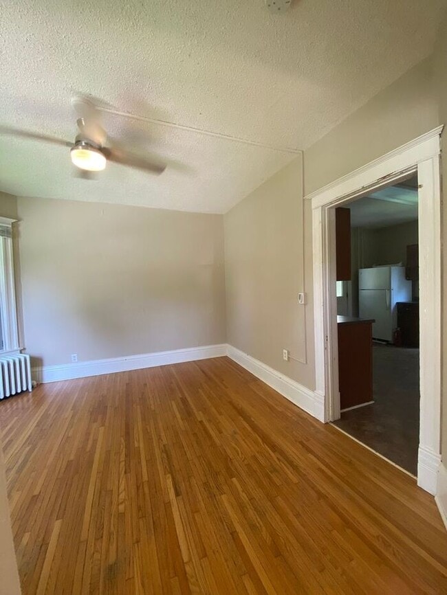 Building Photo - $2,500 | 3 Bedroom, 1.5 Bathroom House | NO PETS | Available for Immediate Move In!