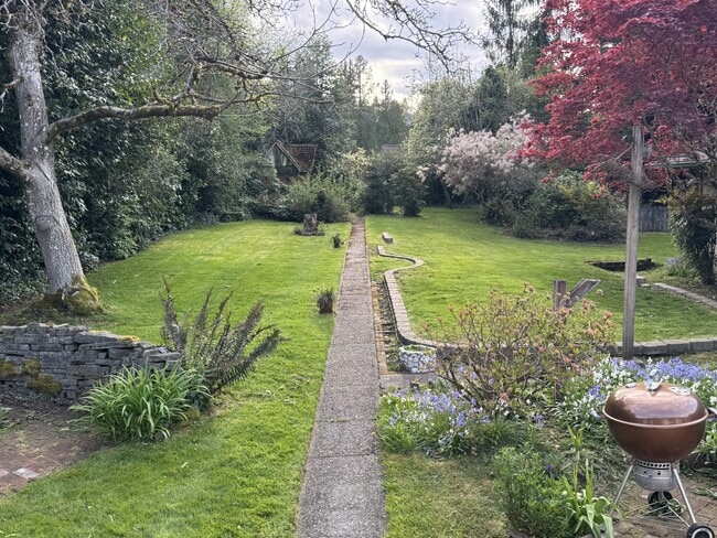 Building Photo - 2021 Taft Ave