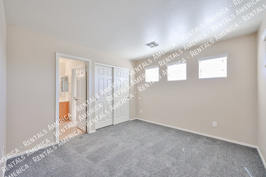 Building Photo - 16176 W Statler St